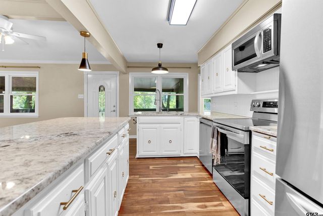 211 Hideaway Lane Central, Hideaway, TX 75771