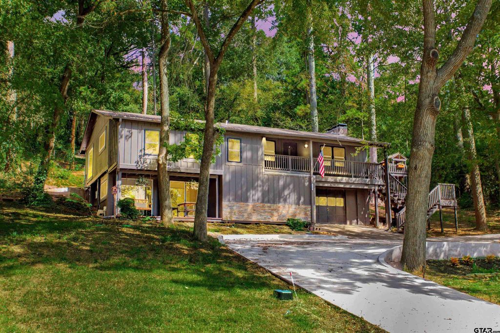 211 Hideaway Lane Central, Hideaway, TX 75771