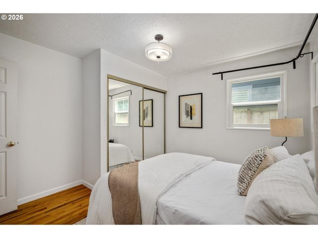 8909 N DRUMMOND Ave, Portland, OR 97217