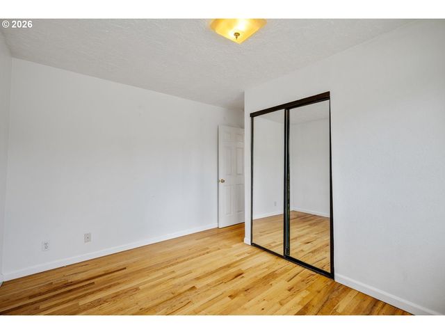 8909 N DRUMMOND Ave, Portland, OR 97217