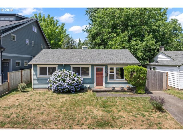 8909 N DRUMMOND Ave, Portland, OR 97217