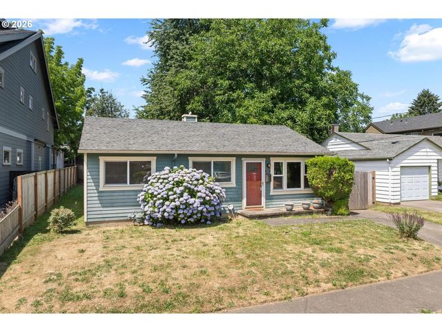 8909 N DRUMMOND Ave, Portland, OR 97217