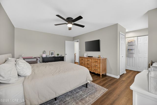 51 Lantern Lane, Sayreville, NJ 08872