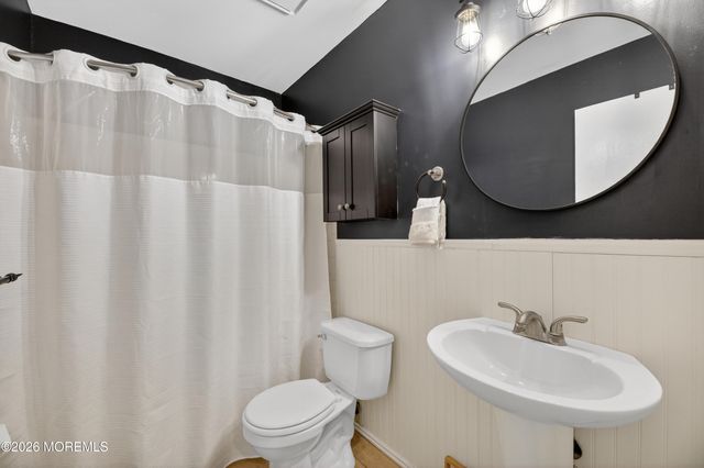 51 Lantern Lane, Sayreville, NJ 08872