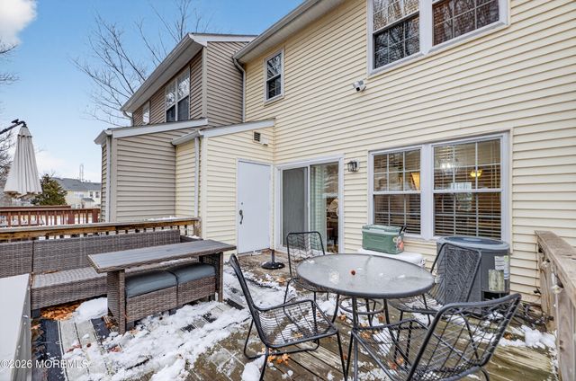 51 Lantern Lane, Sayreville, NJ 08872