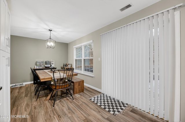 51 Lantern Lane, Sayreville, NJ 08872