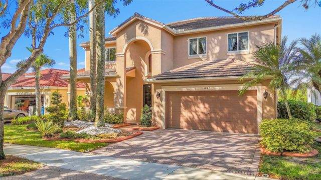 1020 Lavender Cir, Weston, FL 33327