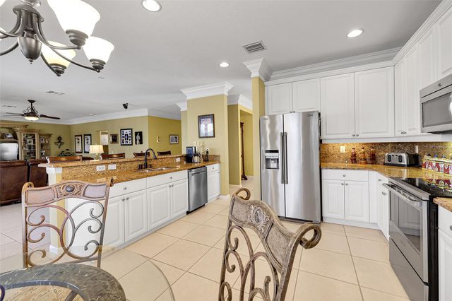 1020 Lavender Cir, Weston, FL 33327