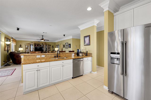 1020 Lavender Cir, Weston, FL 33327