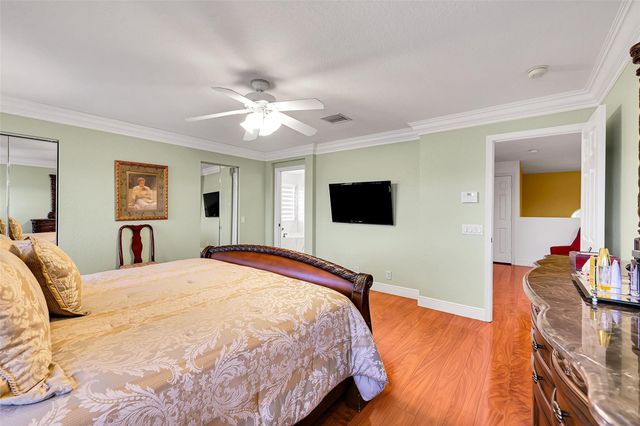 1020 Lavender Cir, Weston, FL 33327