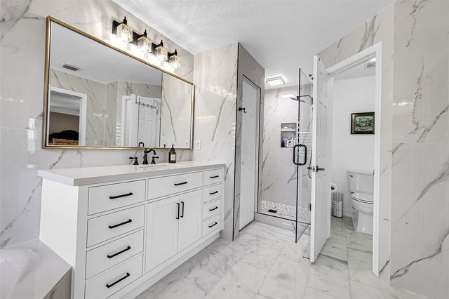 1020 Lavender Cir, Weston, FL 33327