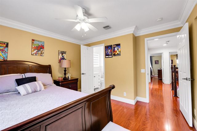 1020 Lavender Cir, Weston, FL 33327