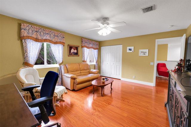 1020 Lavender Cir, Weston, FL 33327