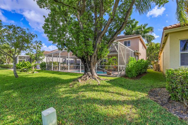1020 Lavender Cir, Weston, FL 33327