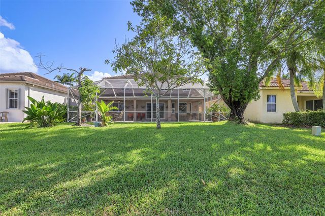 1020 Lavender Cir, Weston, FL 33327