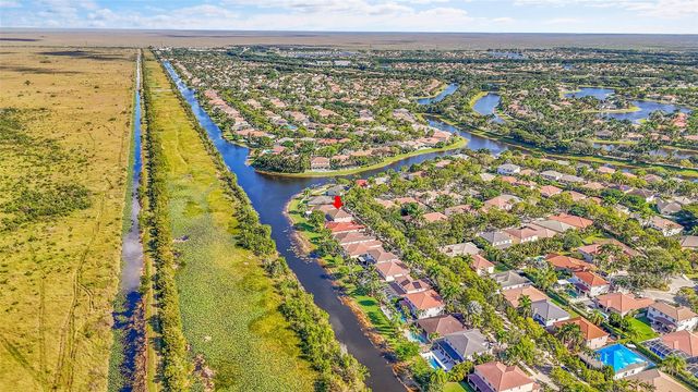 1020 Lavender Cir, Weston, FL 33327