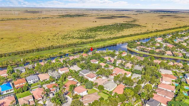 1020 Lavender Cir, Weston, FL 33327