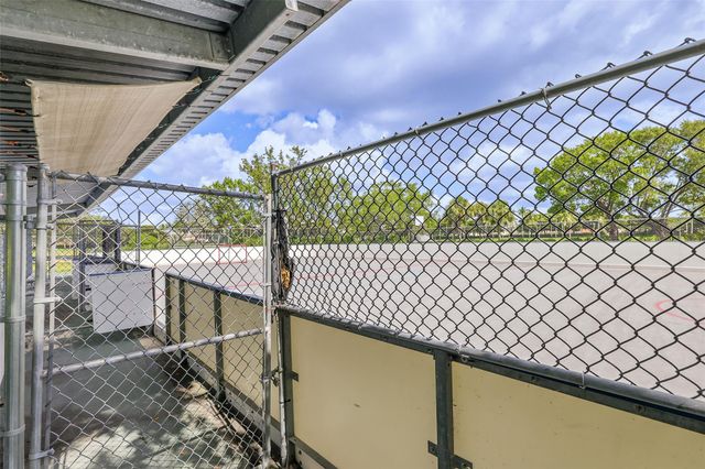 1020 Lavender Cir, Weston, FL 33327