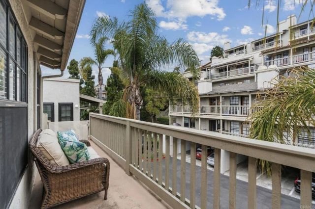 3961 Hortensia Street H10, San Diego, CA 92110