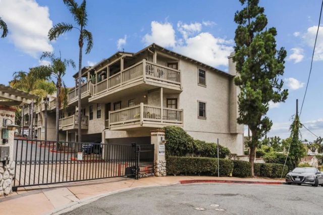 3961 Hortensia Street H10, San Diego, CA 92110