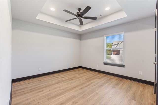 2612 Fairway Circle, Pea Ridge, AR 72751