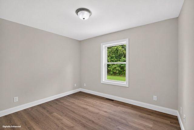 74 West St, Hatfield, MA 01088