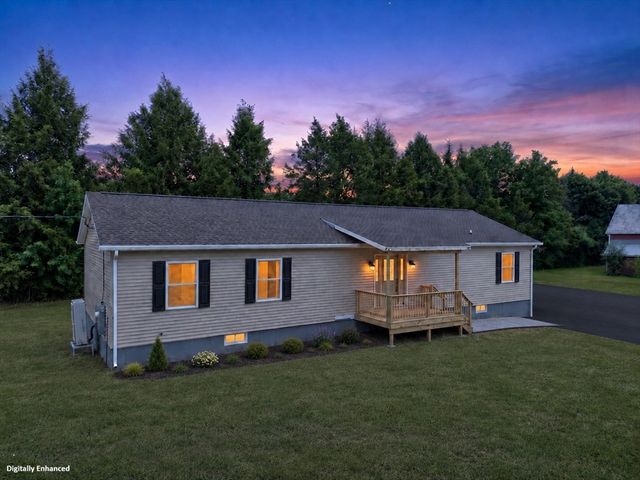 74 West St, Hatfield, MA 01088