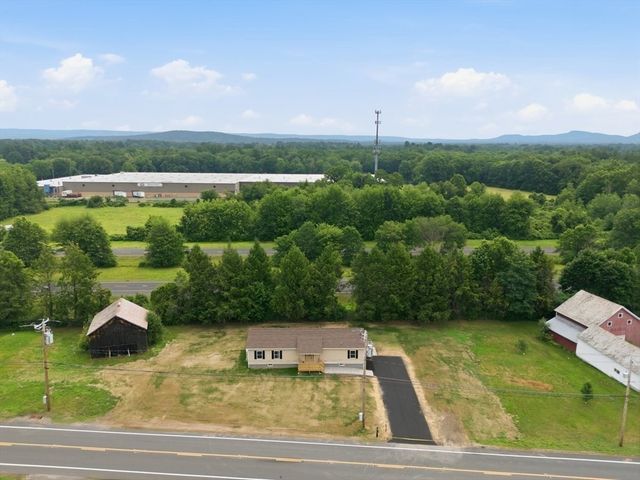74 West St, Hatfield, MA 01088