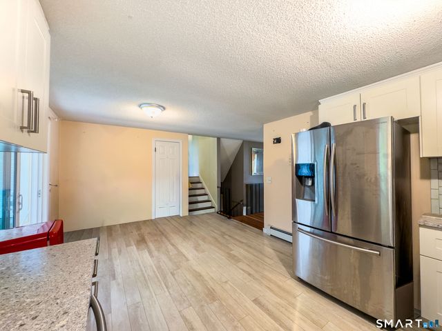 82 Sande Avenue, Waterbury, CT 06706