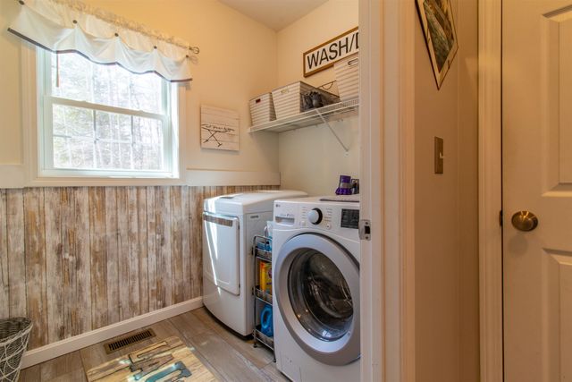 123 Falcon Ridge Road, Milford, NH 03055