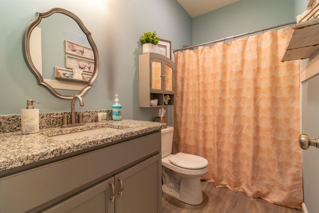 123 Falcon Ridge Road, Milford, NH 03055