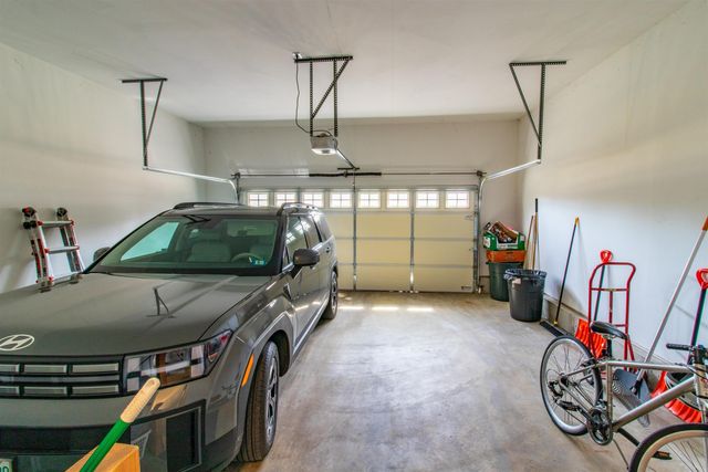 123 Falcon Ridge Road, Milford, NH 03055