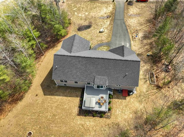 123 Falcon Ridge Road, Milford, NH 03055