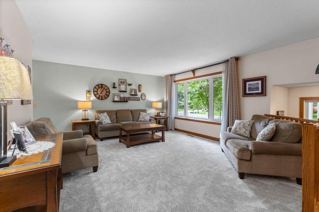 13001 Nightingale Street NW, Coon Rapids, MN 55448