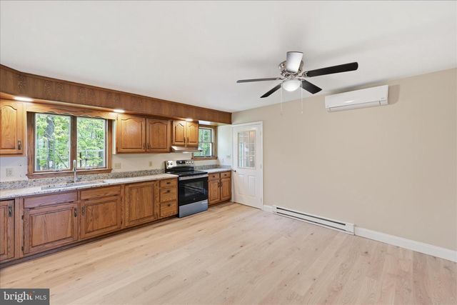 954 SCHUYLKILL MOUNTAIN RD, Schuylkill Haven, PA 17972