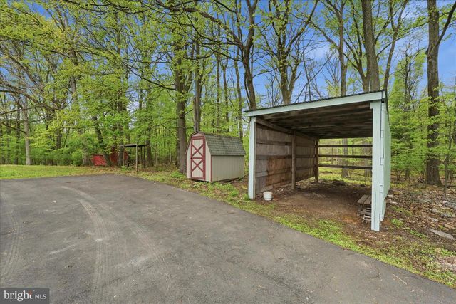954 SCHUYLKILL MOUNTAIN RD, Schuylkill Haven, PA 17972