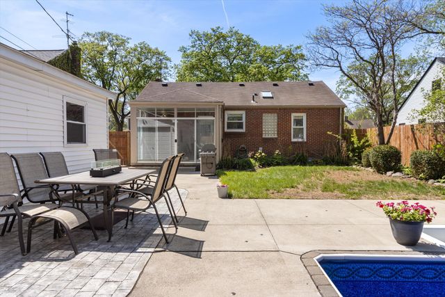 418 N Blair Avenue, Royal Oak, MI 48067