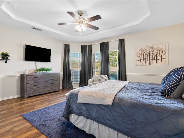 1616 Bassett Hound Drive, Fort Worth, TX 76052