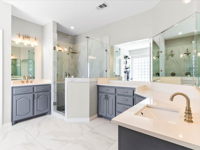 1616 Bassett Hound Drive, Fort Worth, TX 76052