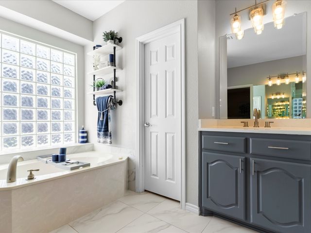 1616 Bassett Hound Drive, Fort Worth, TX 76052