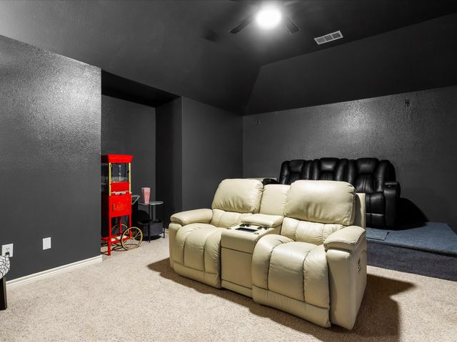 1616 Bassett Hound Drive, Fort Worth, TX 76052