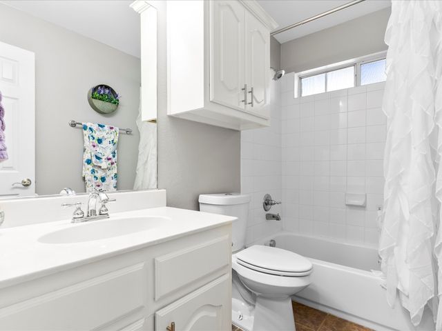 1616 Bassett Hound Drive, Fort Worth, TX 76052