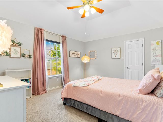 1616 Bassett Hound Drive, Fort Worth, TX 76052