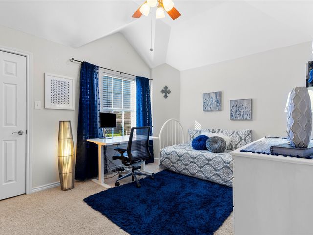 1616 Bassett Hound Drive, Fort Worth, TX 76052