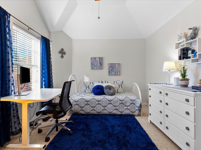 1616 Bassett Hound Drive, Fort Worth, TX 76052