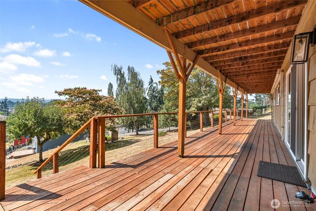 1606 SE Aust Manor Drive, Chehalis, WA 98532