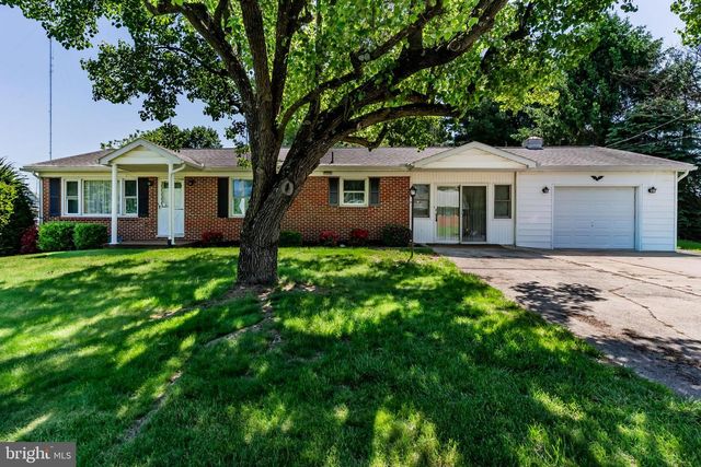 274 CHERRY LANE DRIVE, Chambersburg, PA 17202