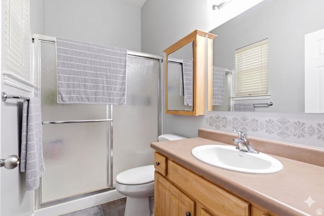 4621 S WEDGEWOOD DR, Roy, UT 84067