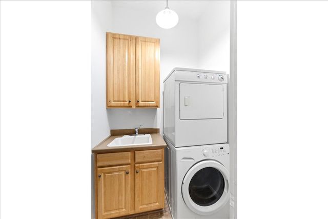 4621 S WEDGEWOOD DR, Roy, UT 84067