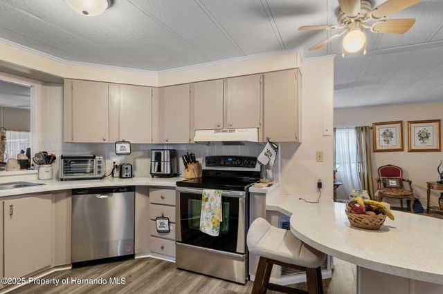 14040 Brookridge Boulevard, Brooksville, FL 34613